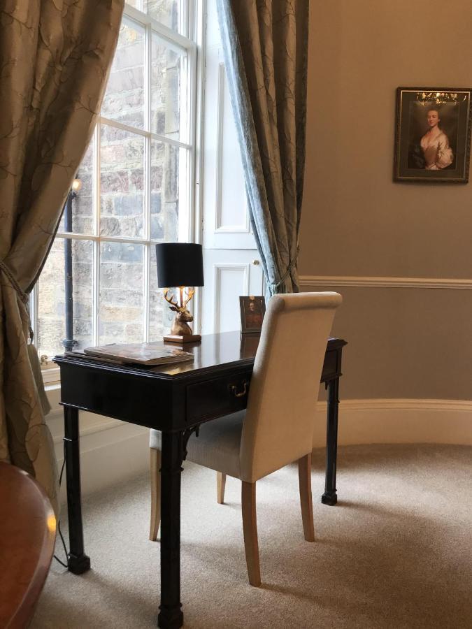 Escape To Edinburgh @ Albyn Place 外观 照片