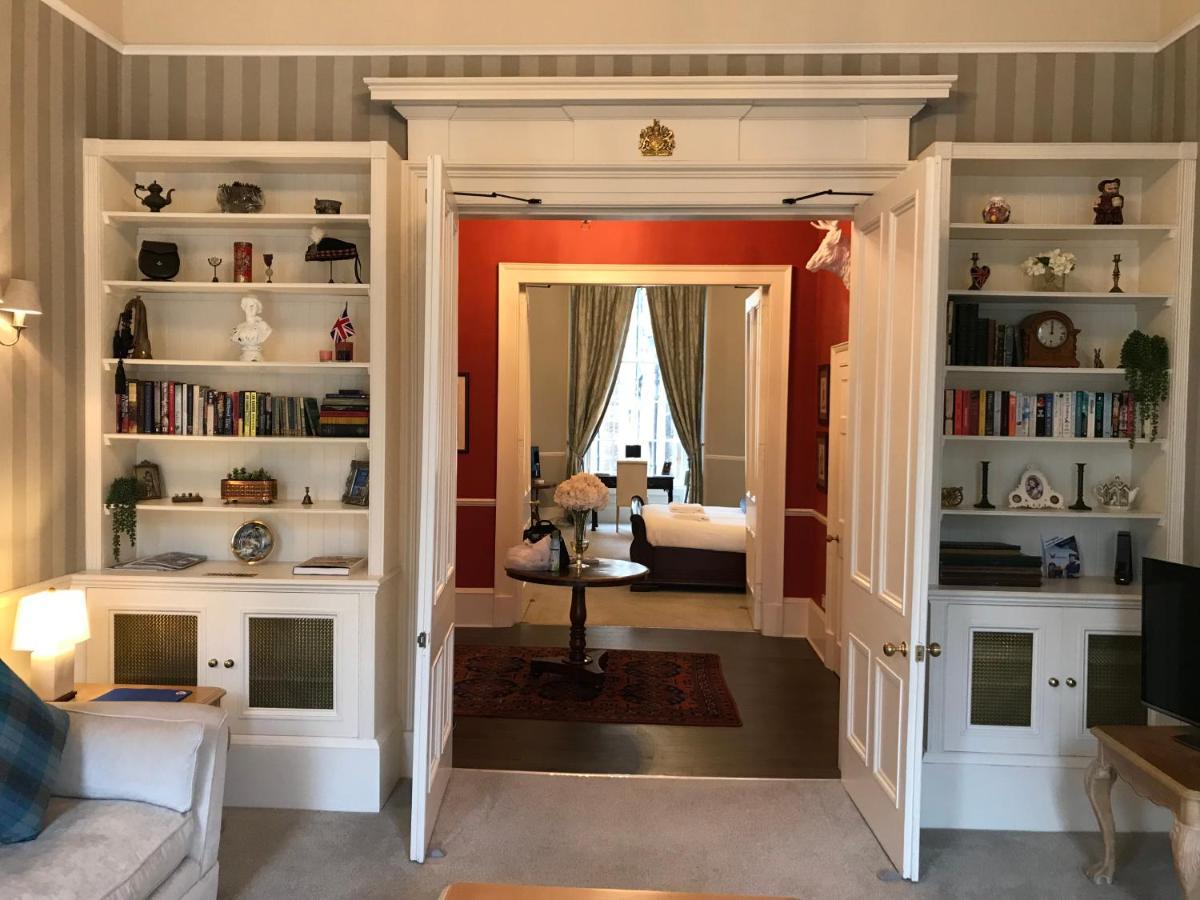 Escape To Edinburgh @ Albyn Place 外观 照片