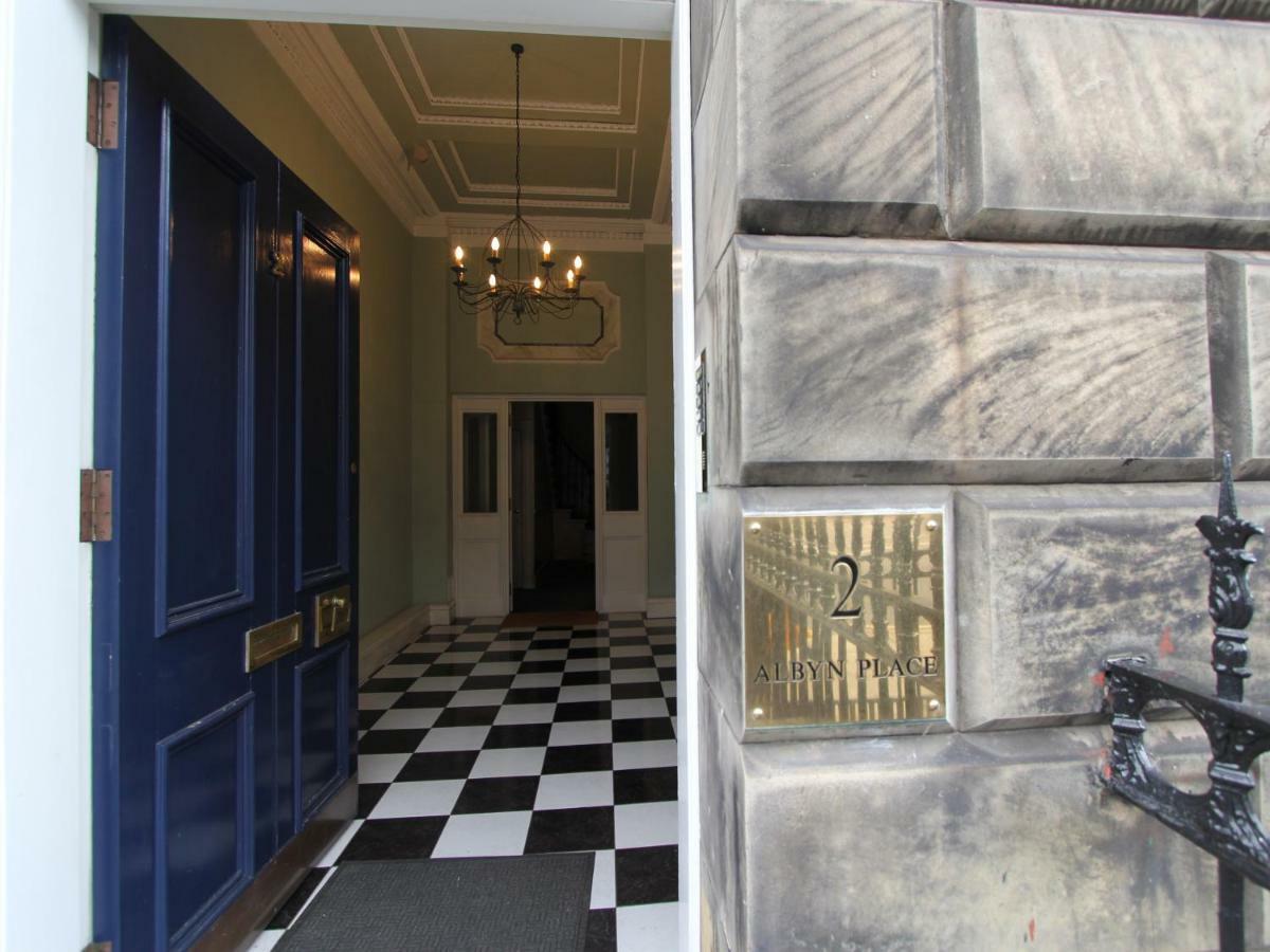 Escape To Edinburgh @ Albyn Place 外观 照片
