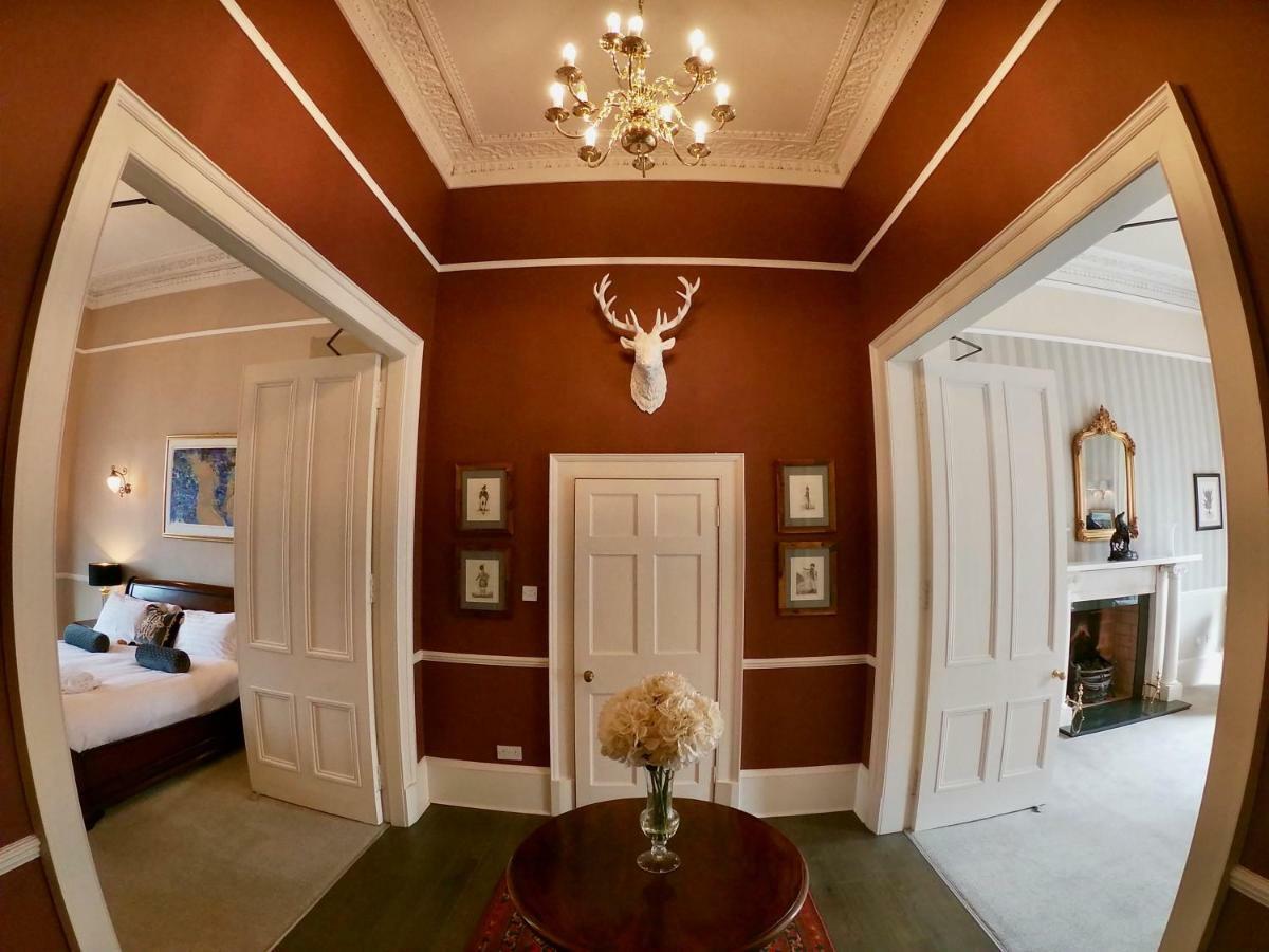 Escape To Edinburgh @ Albyn Place 外观 照片