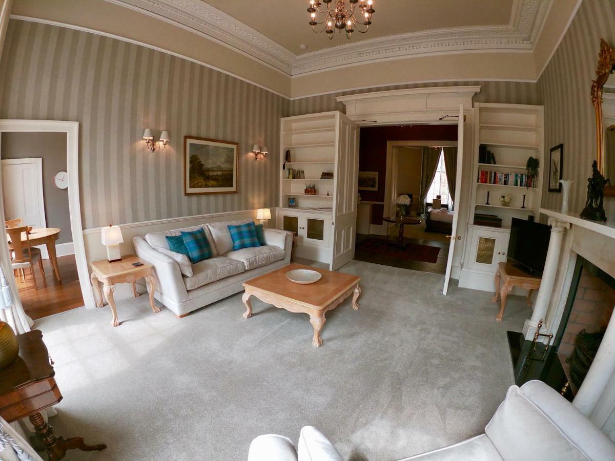 Escape To Edinburgh @ Albyn Place 外观 照片