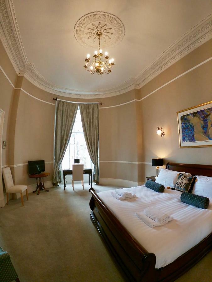 Escape To Edinburgh @ Albyn Place 外观 照片